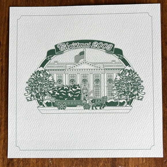 WHITE HOUSE ORNAMENT 2003
NATIONAL CHRISTMAS TREE ARRIVES AT THE WHITE HOUSE - Picture 6 of 9